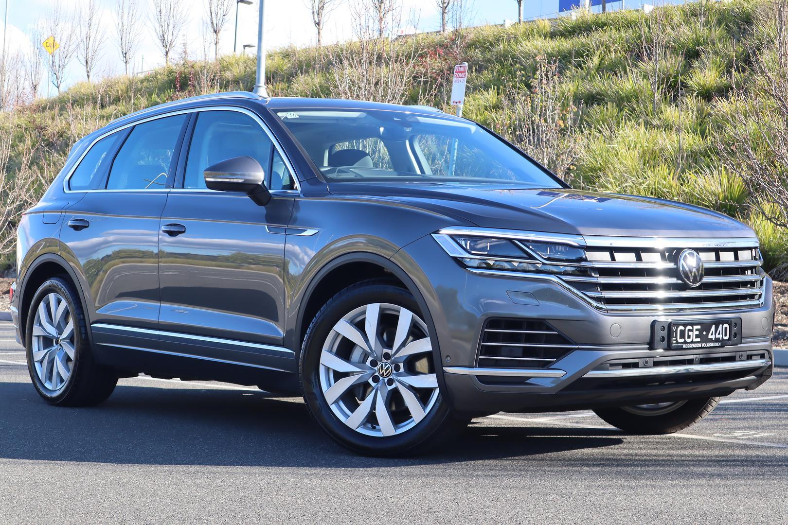 Volkswagen Touareg image 1