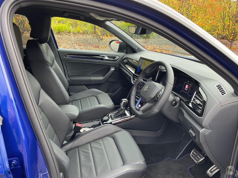 Volkswagen T-roc image 3
