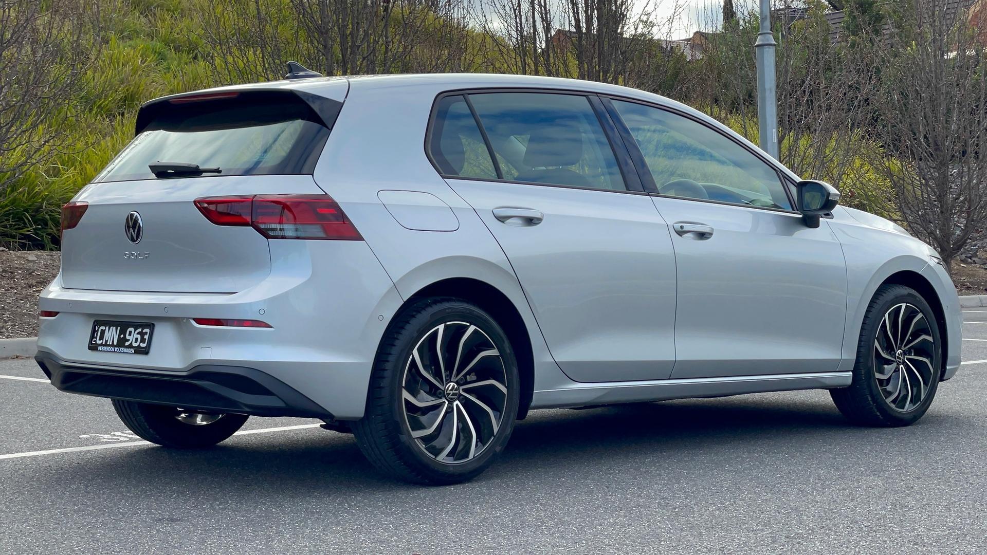 Volkswagen Golf image 4