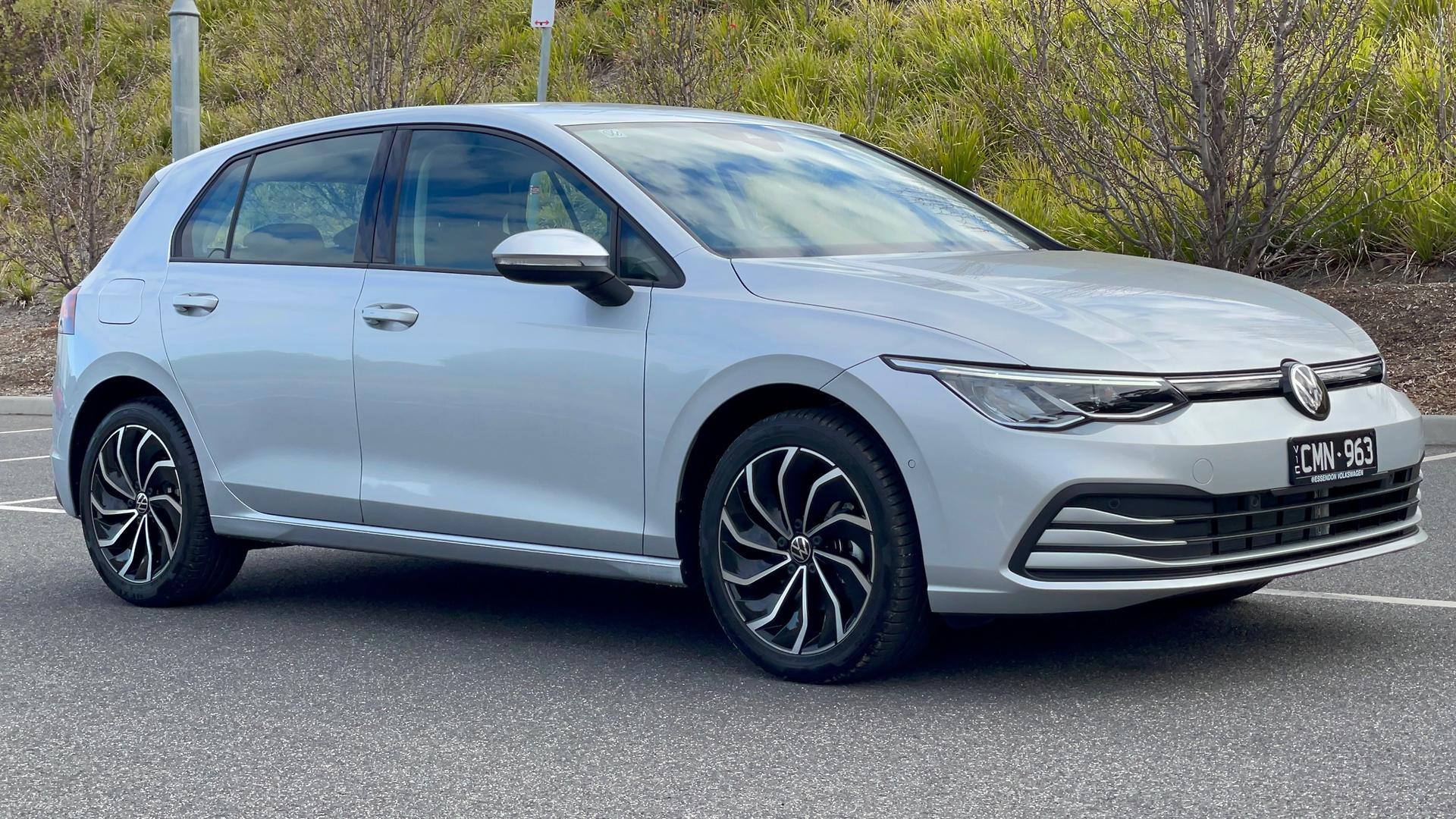 Volkswagen Golf image 2