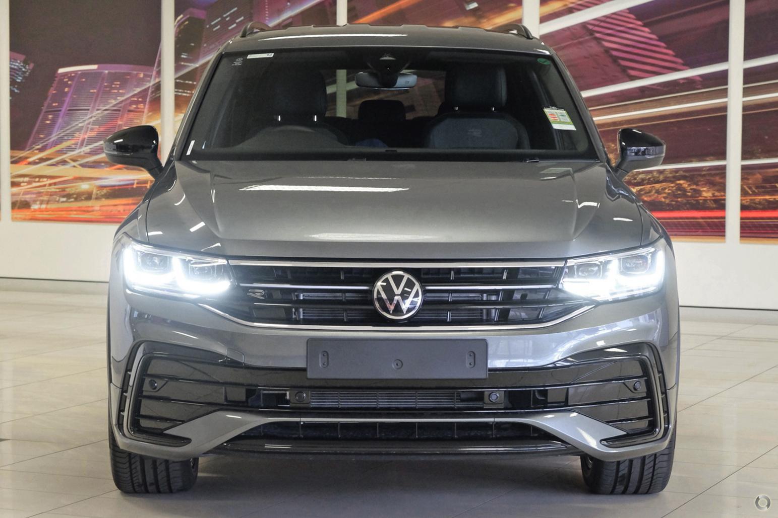 Volkswagen Tiguan image 2