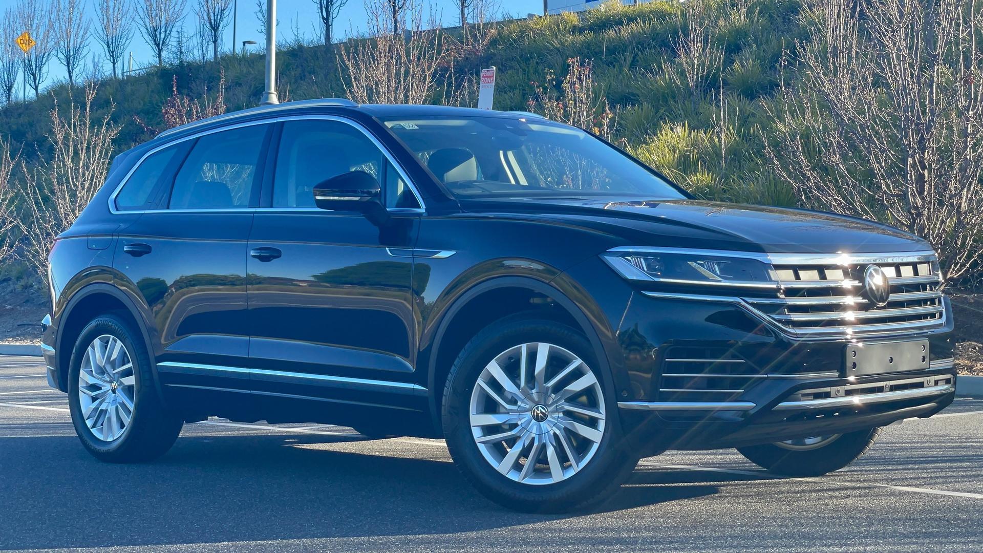Volkswagen Touareg image 1