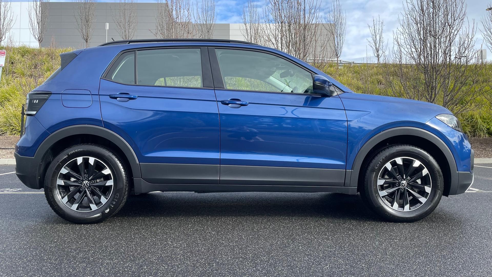 Volkswagen T-cross image 3