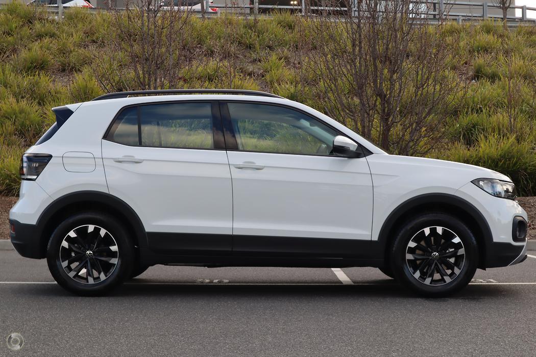 Volkswagen T-cross image 3
