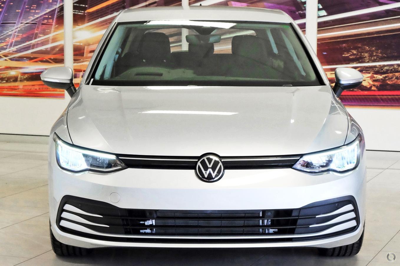Volkswagen Golf image 2