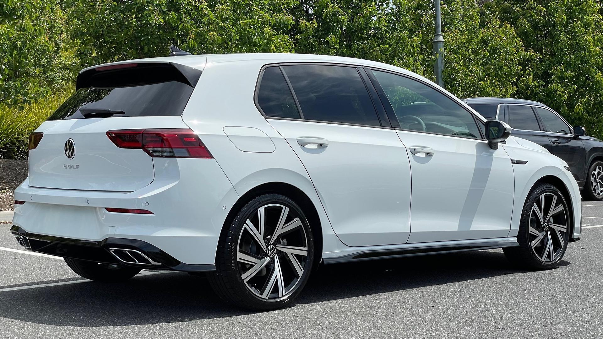 Volkswagen Golf image 4