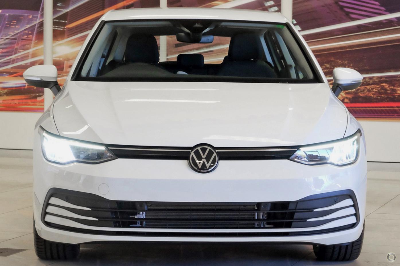 Volkswagen Golf image 2