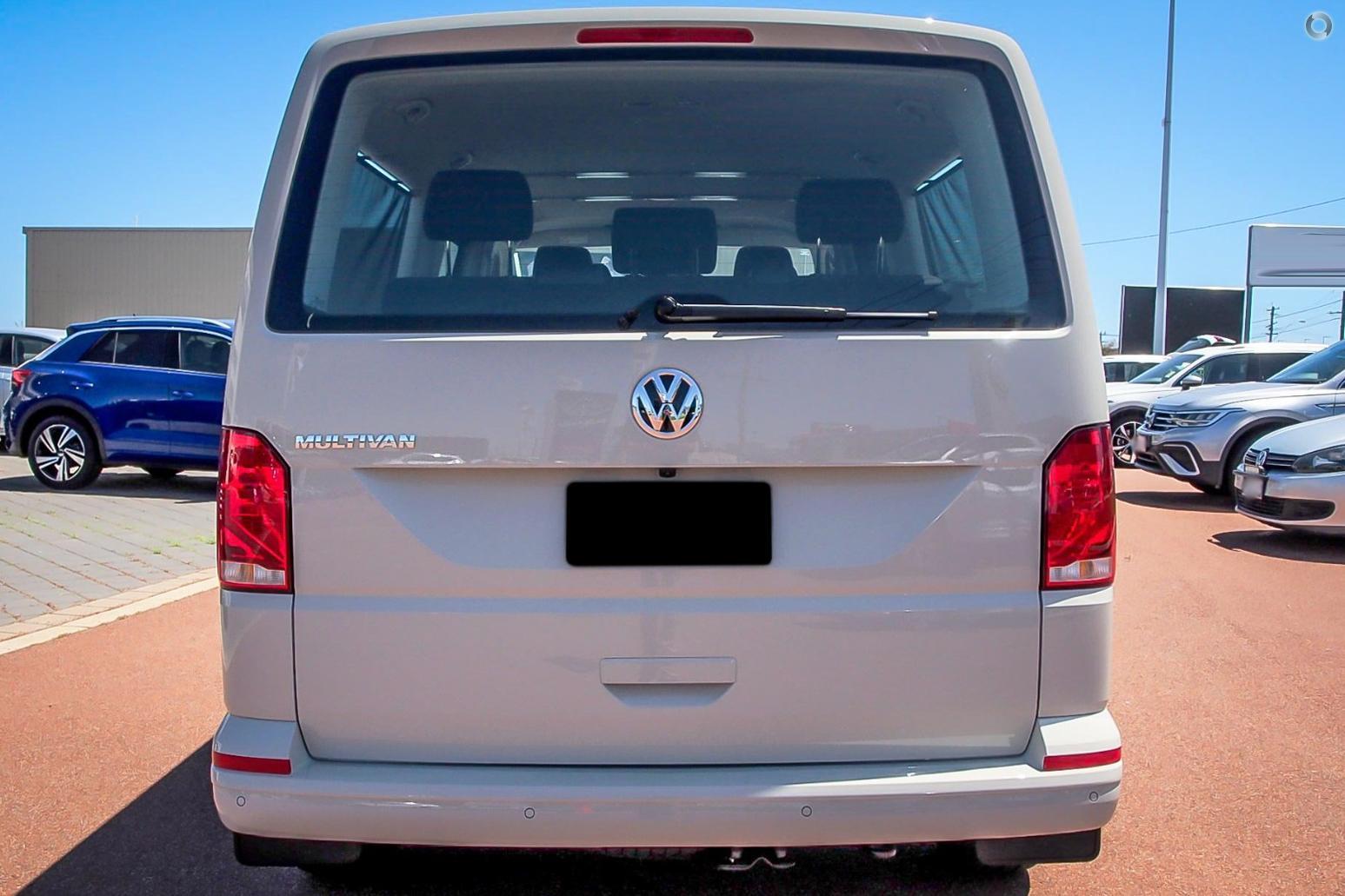 Volkswagen Multivan image 3