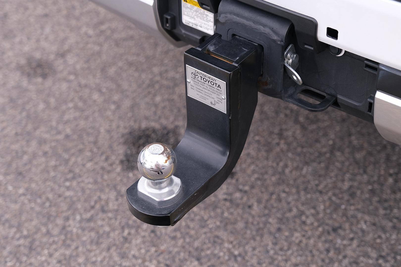 Toyota Landcruiser image 3