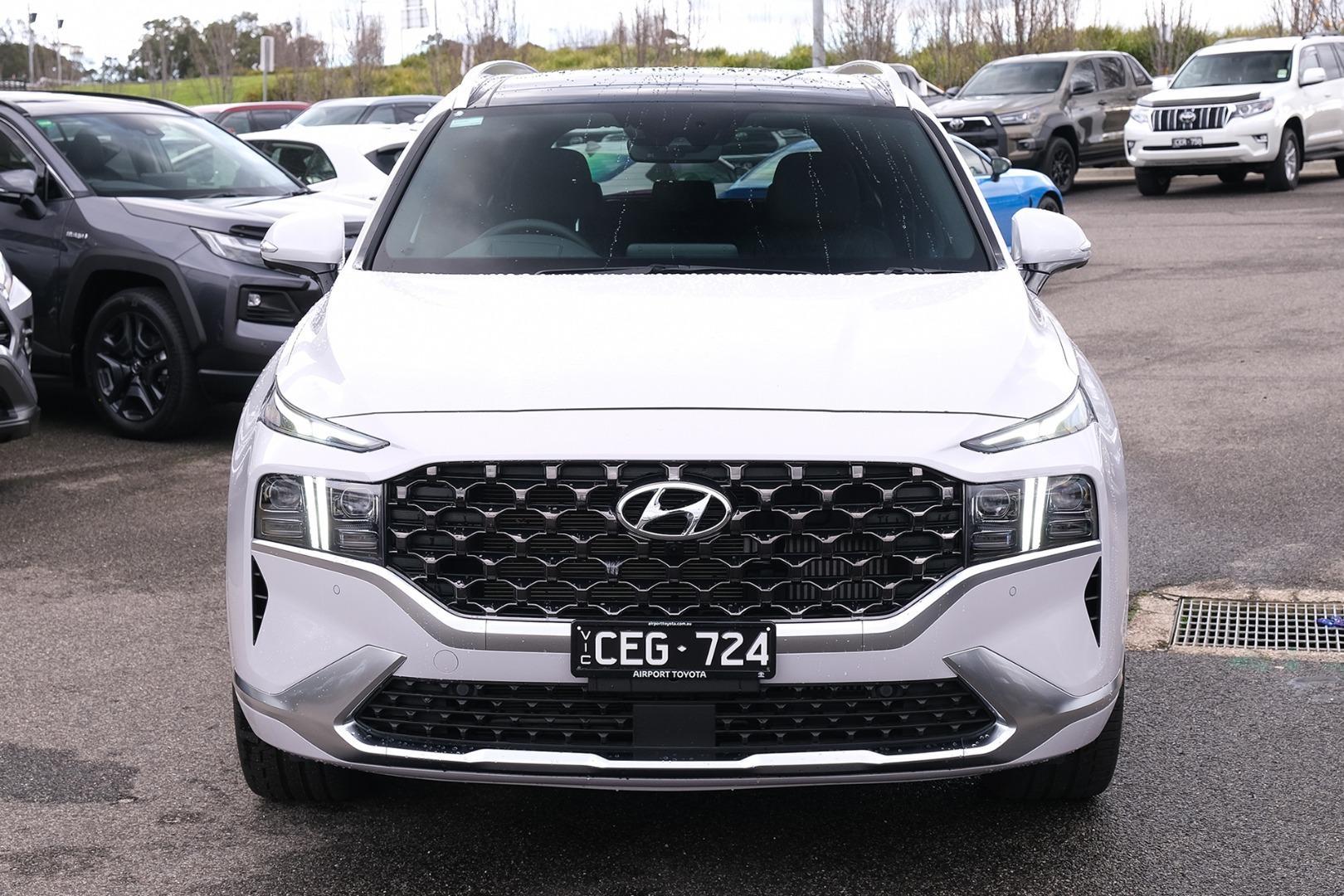 Hyundai Santa Fe image 3