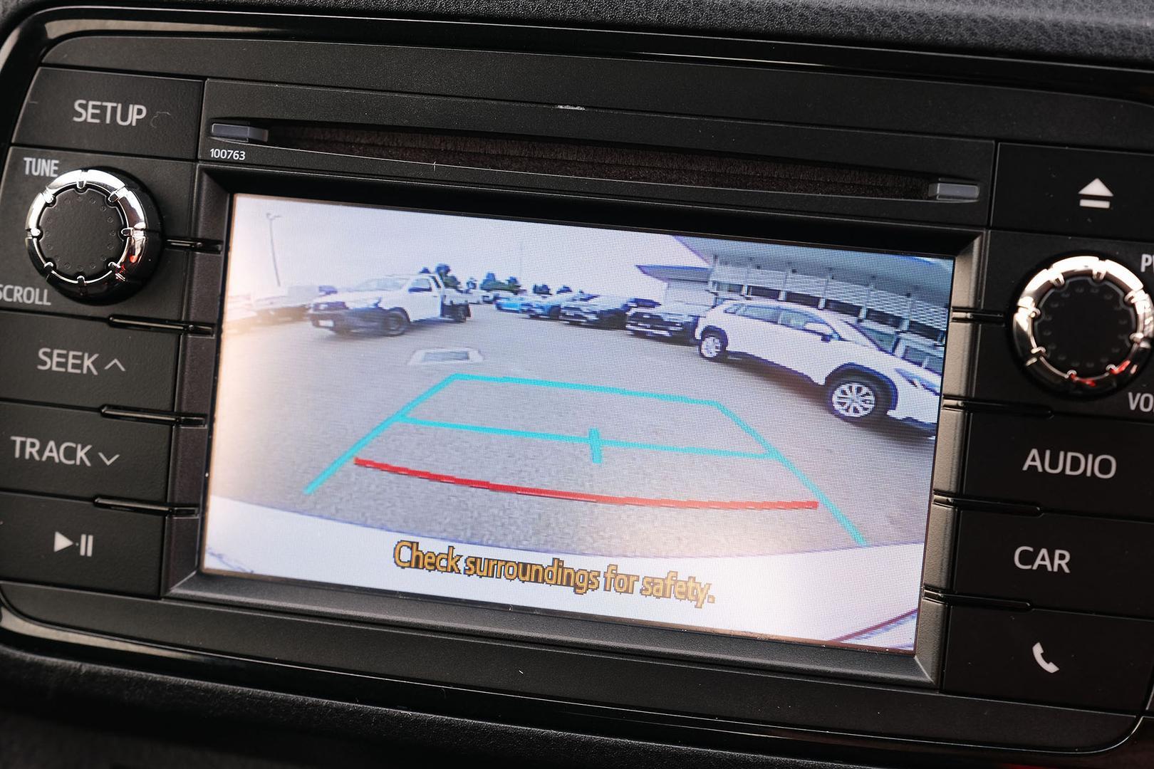 Toyota Yaris image 2