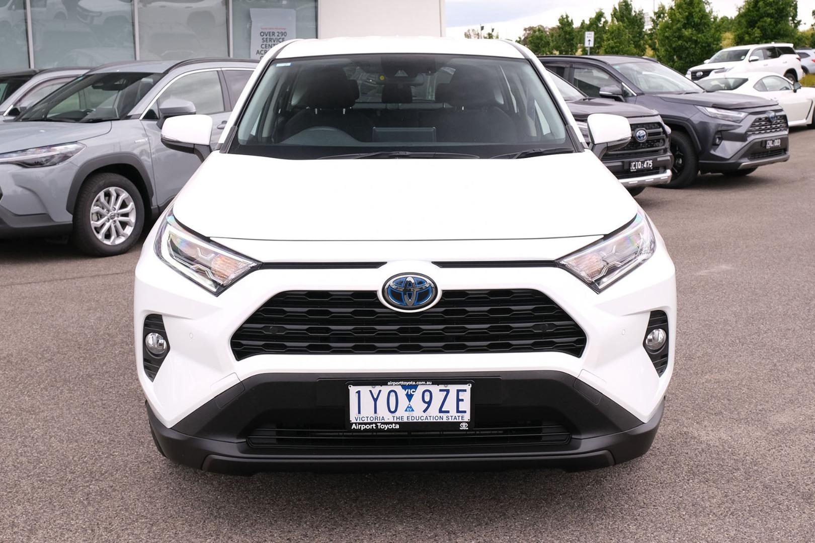Toyota Rav4 image 3