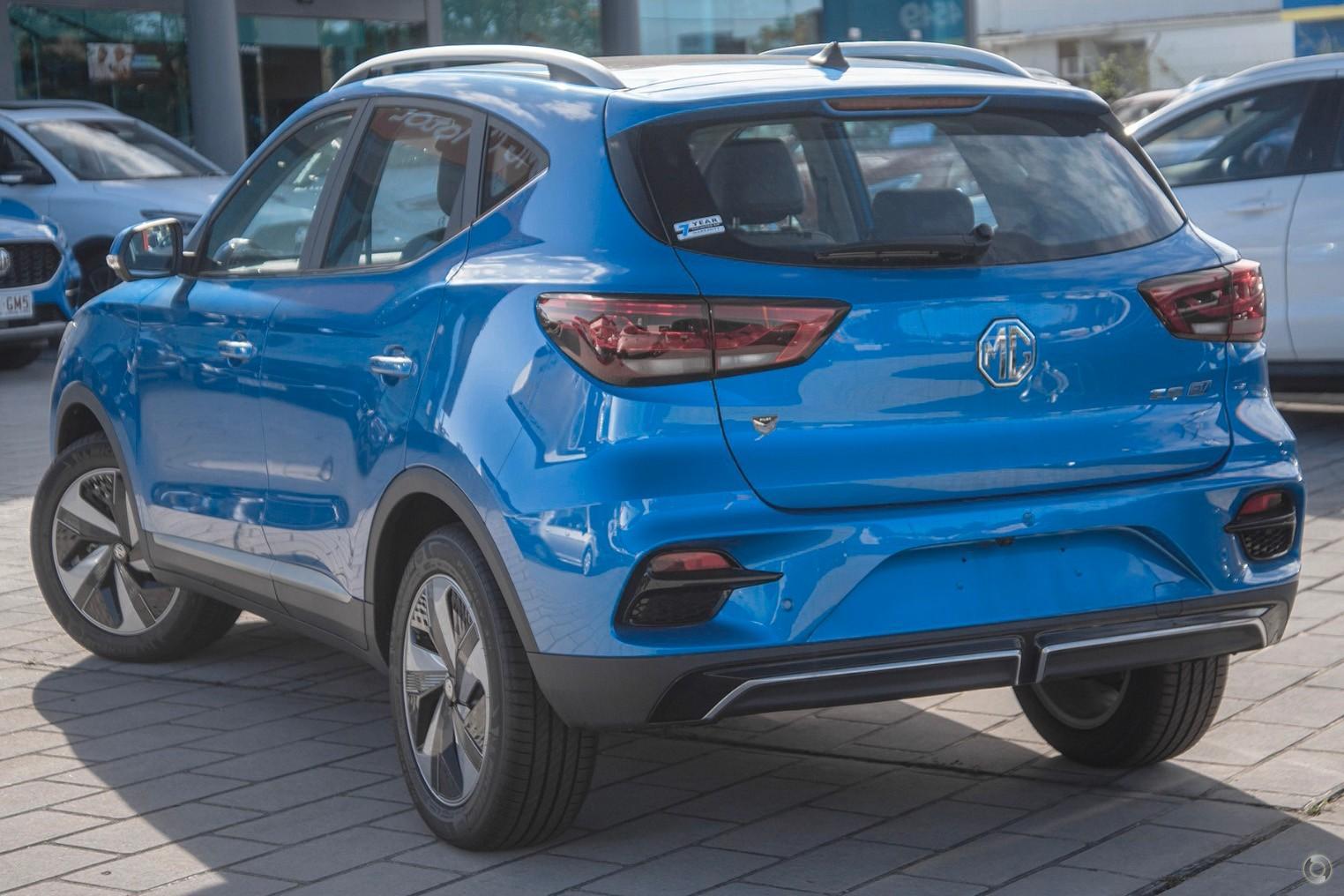 MG Zs Ev image 4