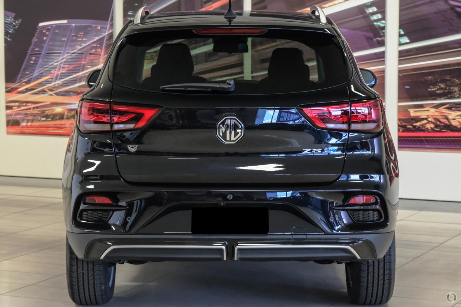 MG Zs Ev image 3