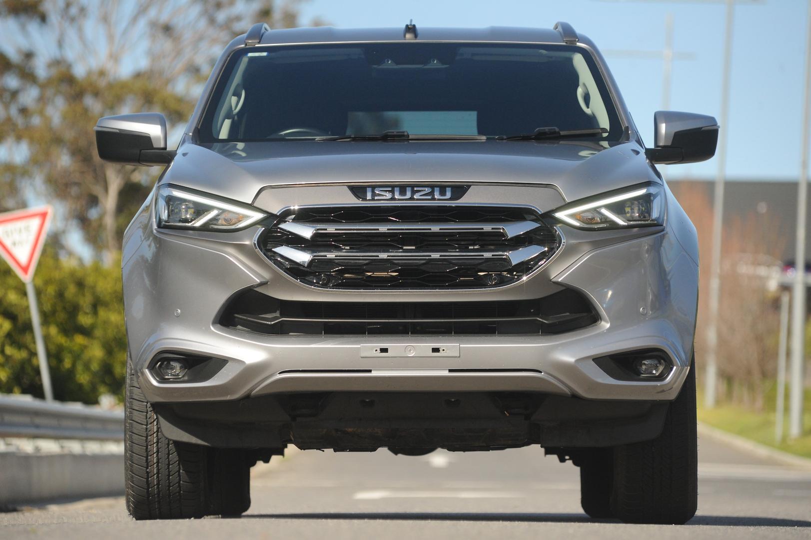 Isuzu Mu-x image 3