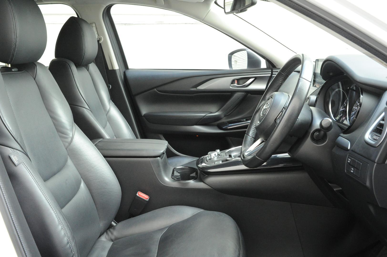 Mazda Cx-9 image 2