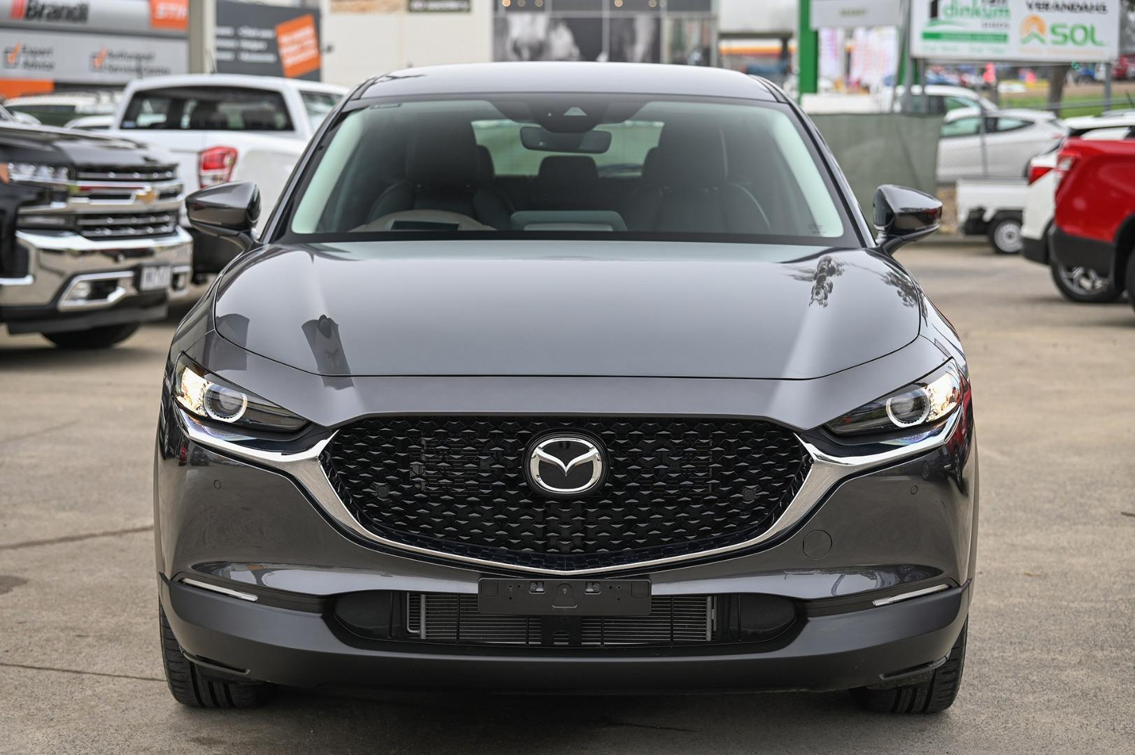 Mazda Cx-30 image 2