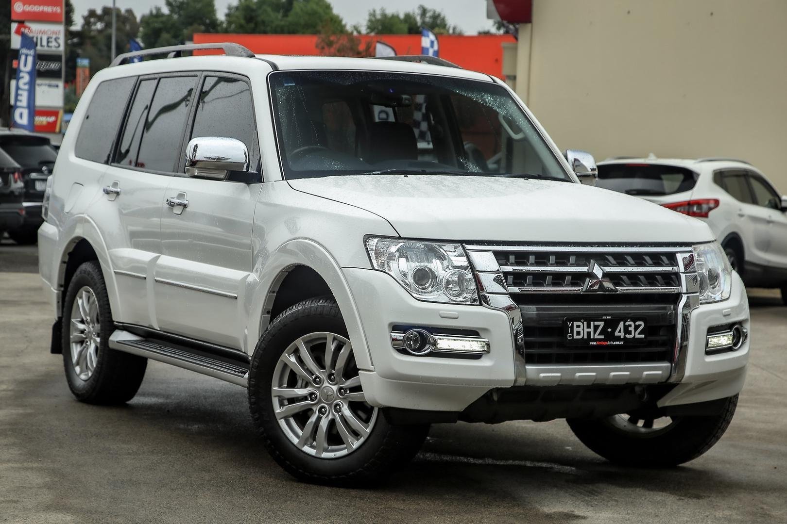 Mitsubishi Pajero image 1