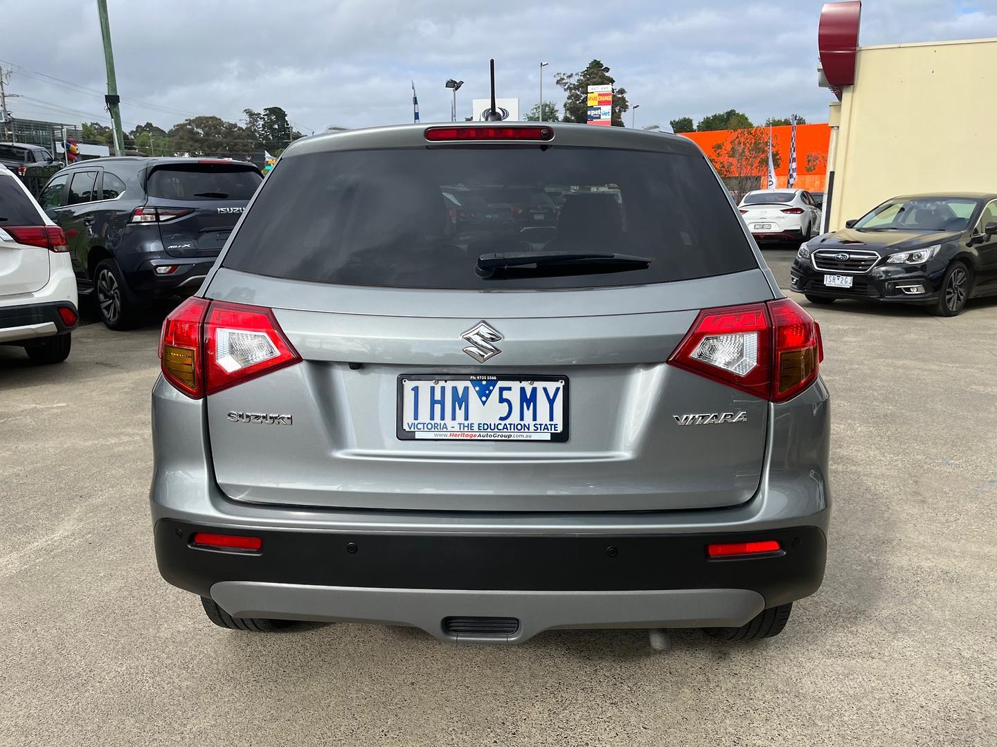 Suzuki Vitara image 3