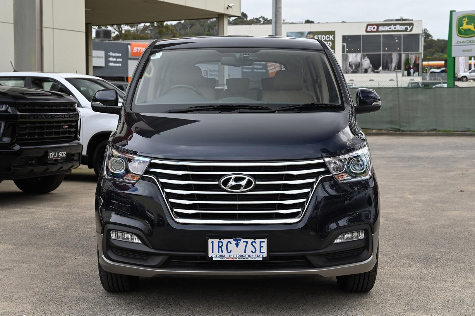 Hyundai Imax image 2