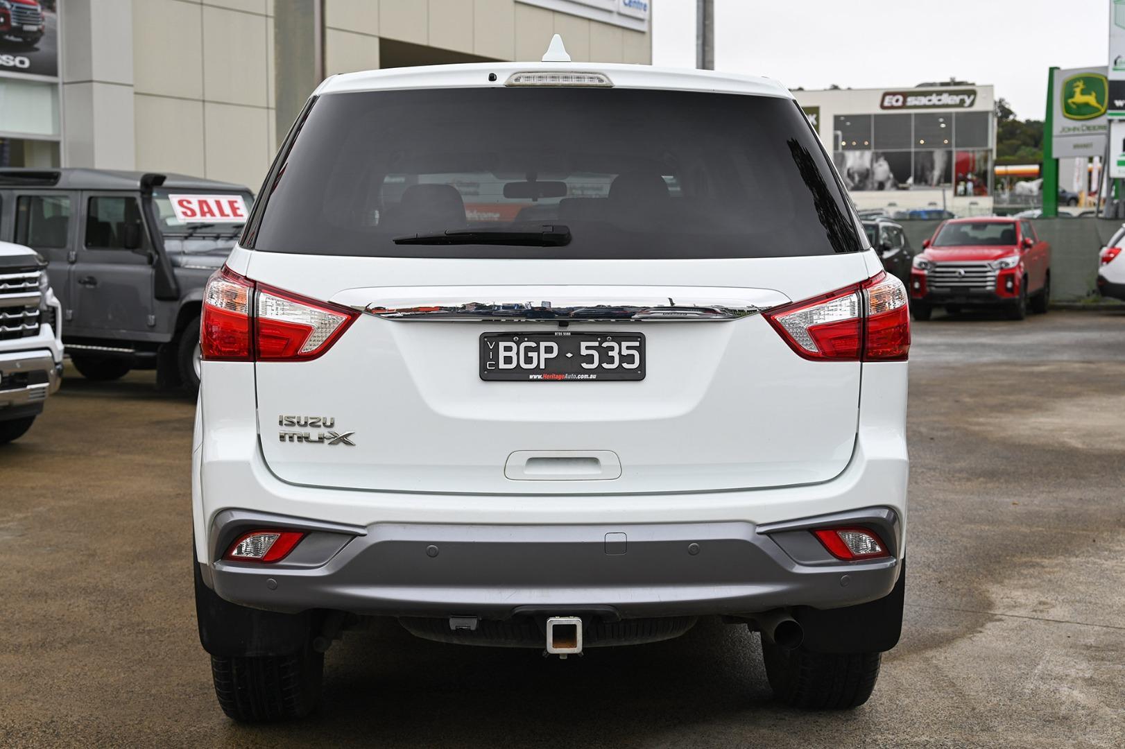 Isuzu Mu-x image 4
