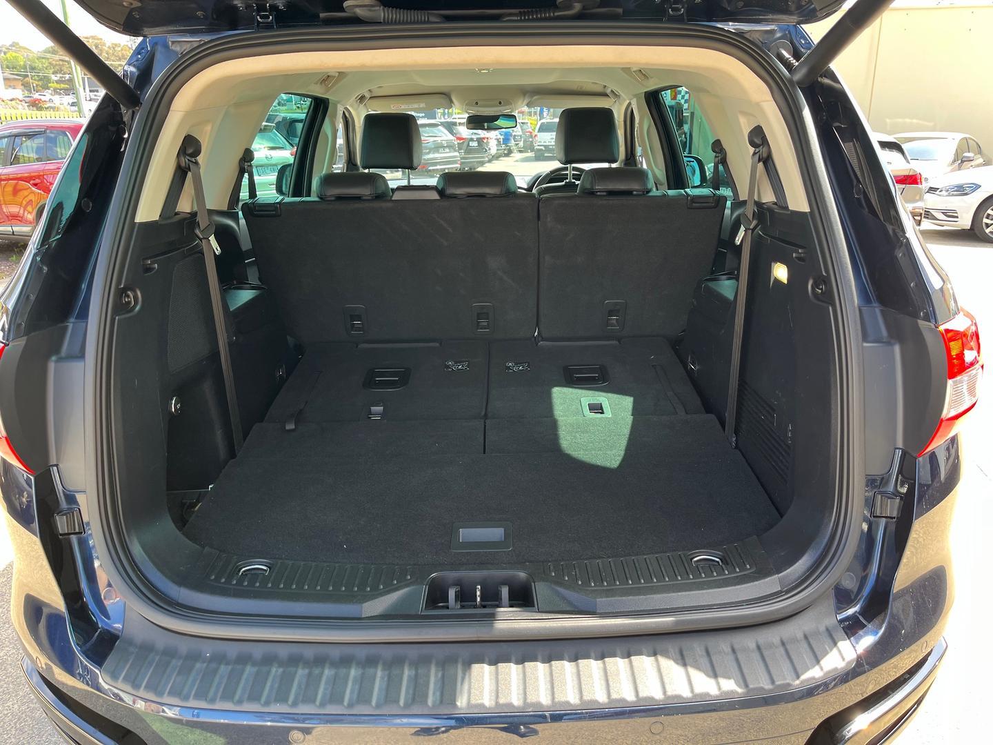 Ford Everest image 4
