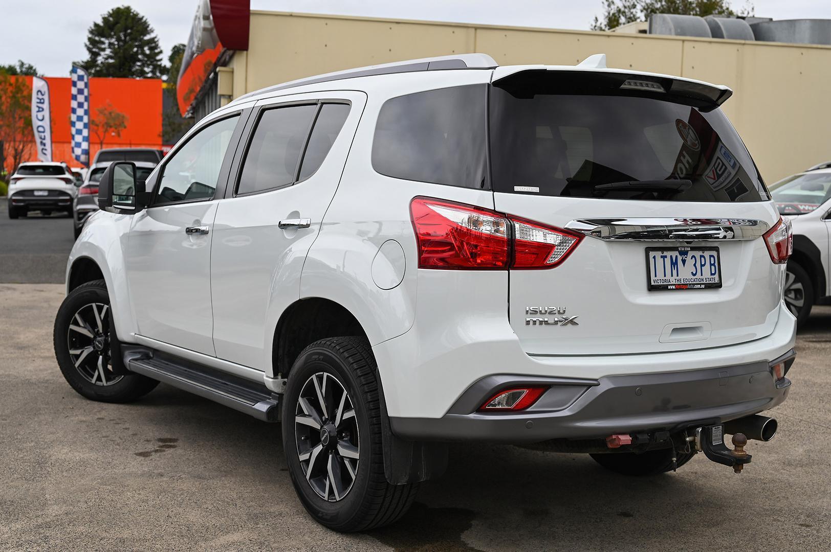 Isuzu Mu-x image 3