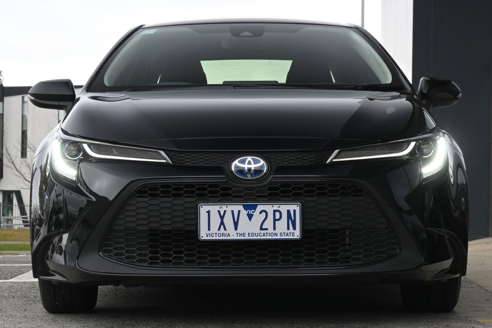 Toyota Corolla image 2