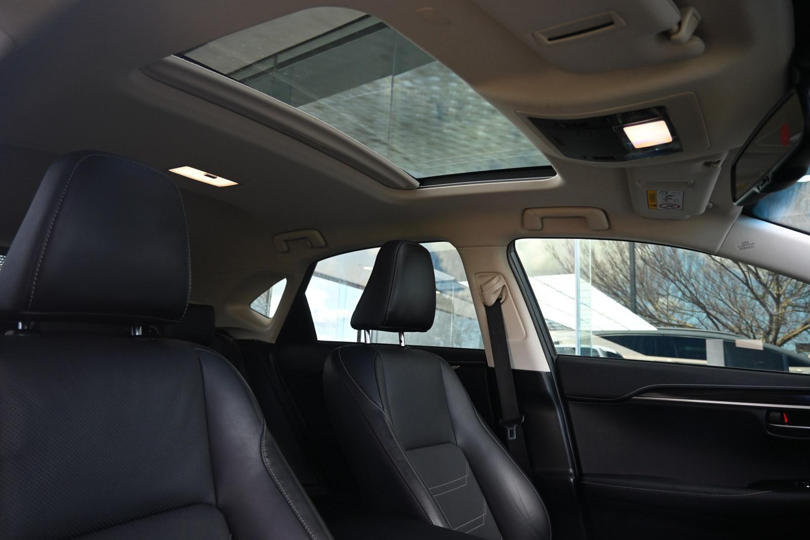 Lexus Nx image 4