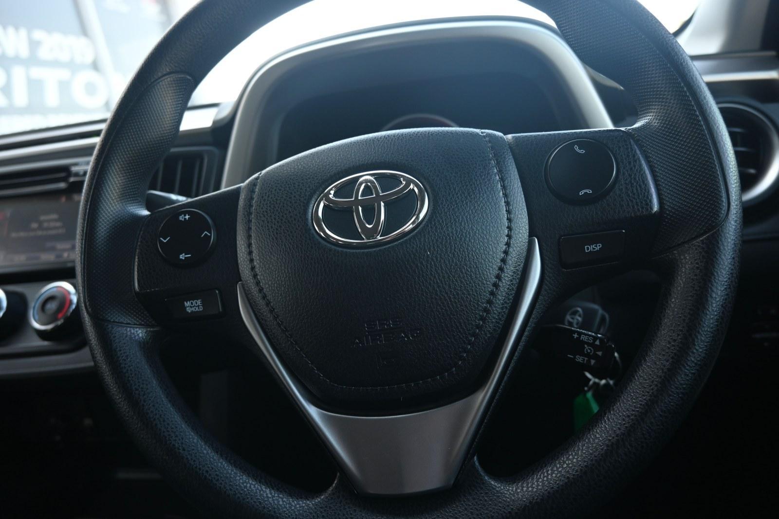 Toyota Rav4 image 4