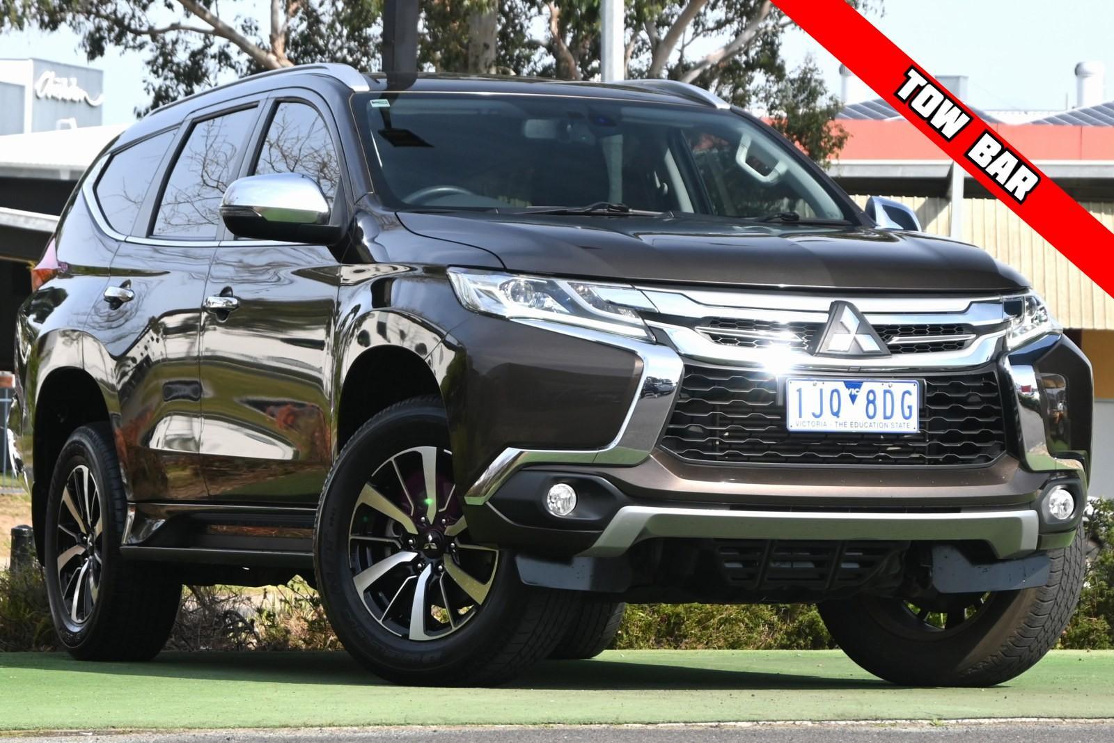 Mitsubishi Pajero Sport image 1
