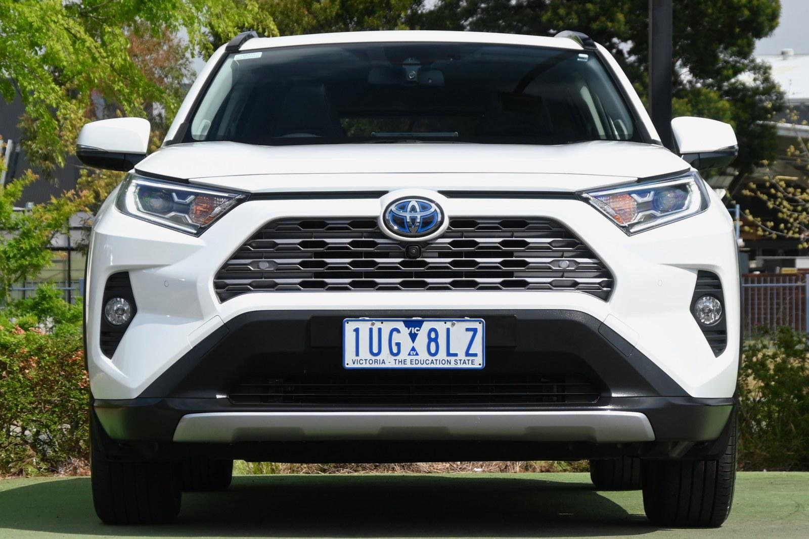 Toyota Rav4 image 2