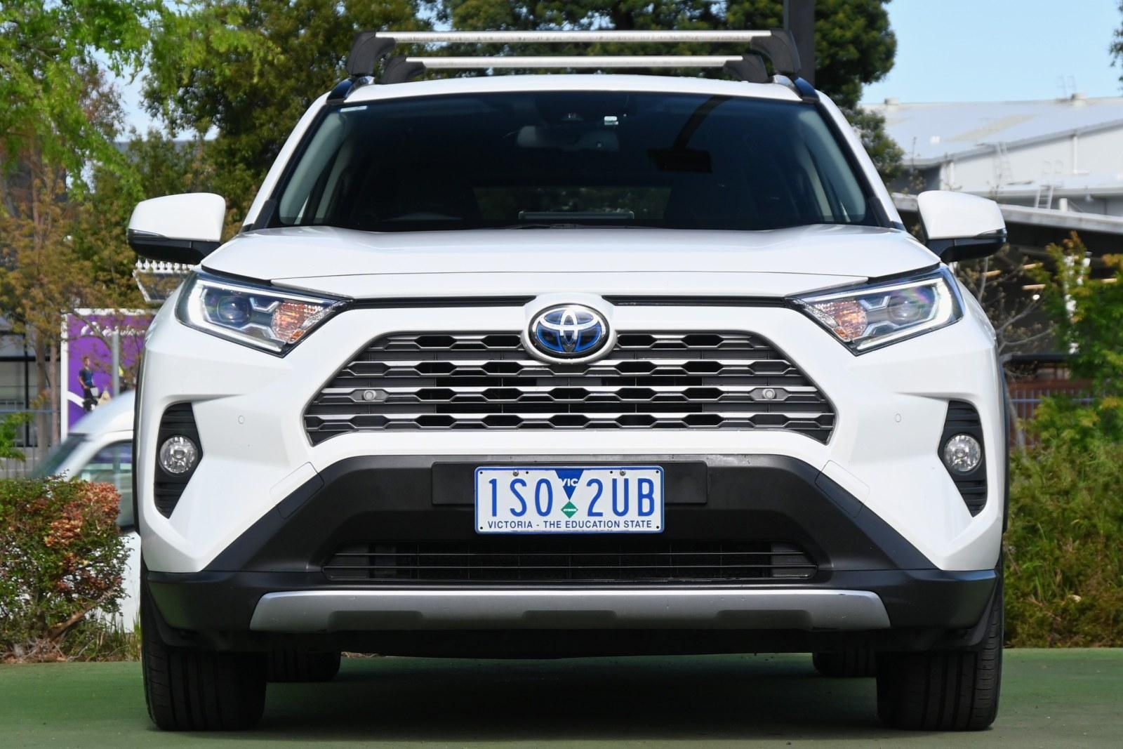 Toyota Rav4 image 2