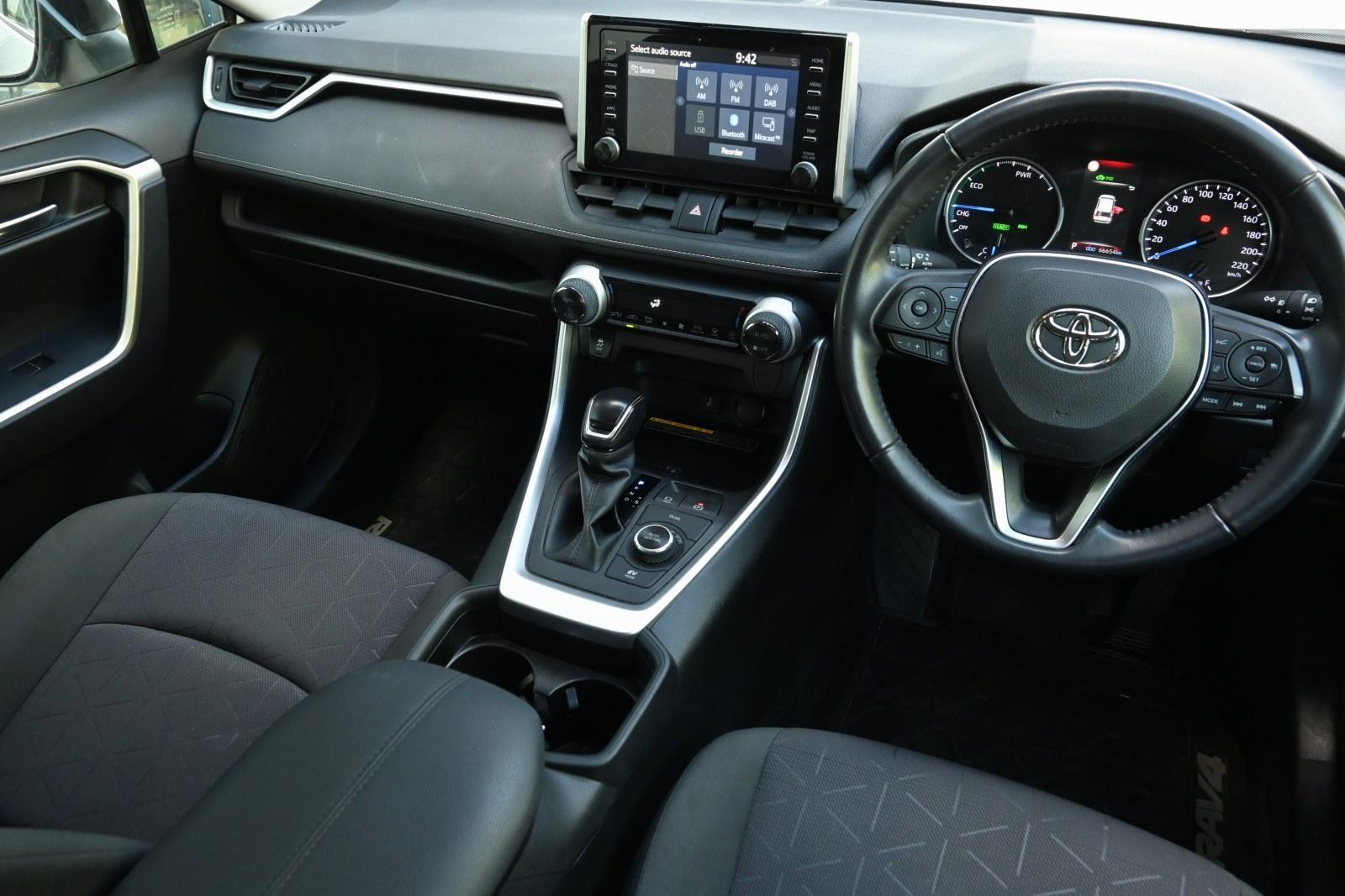 Toyota Rav4 image 3