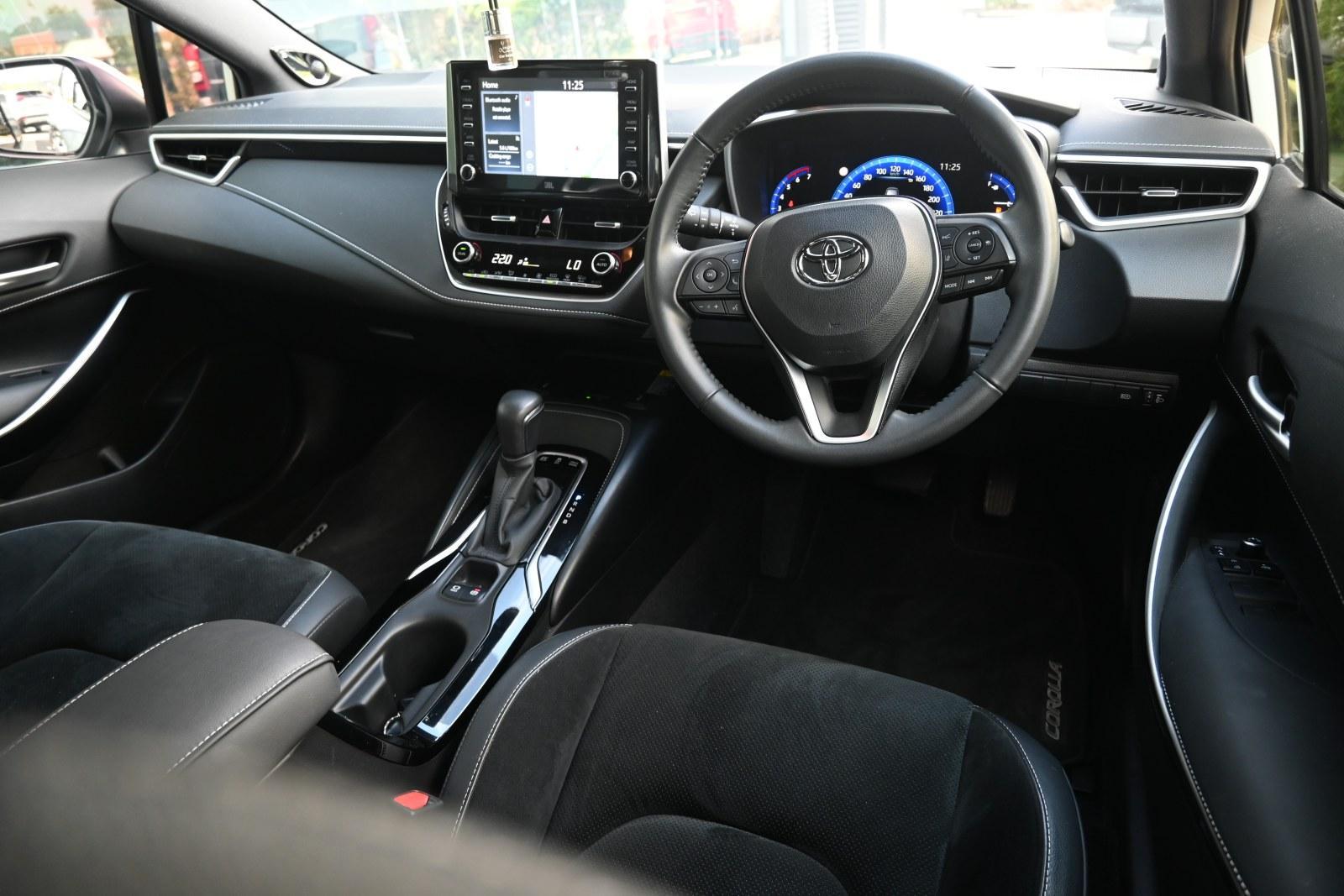 Toyota Corolla image 3