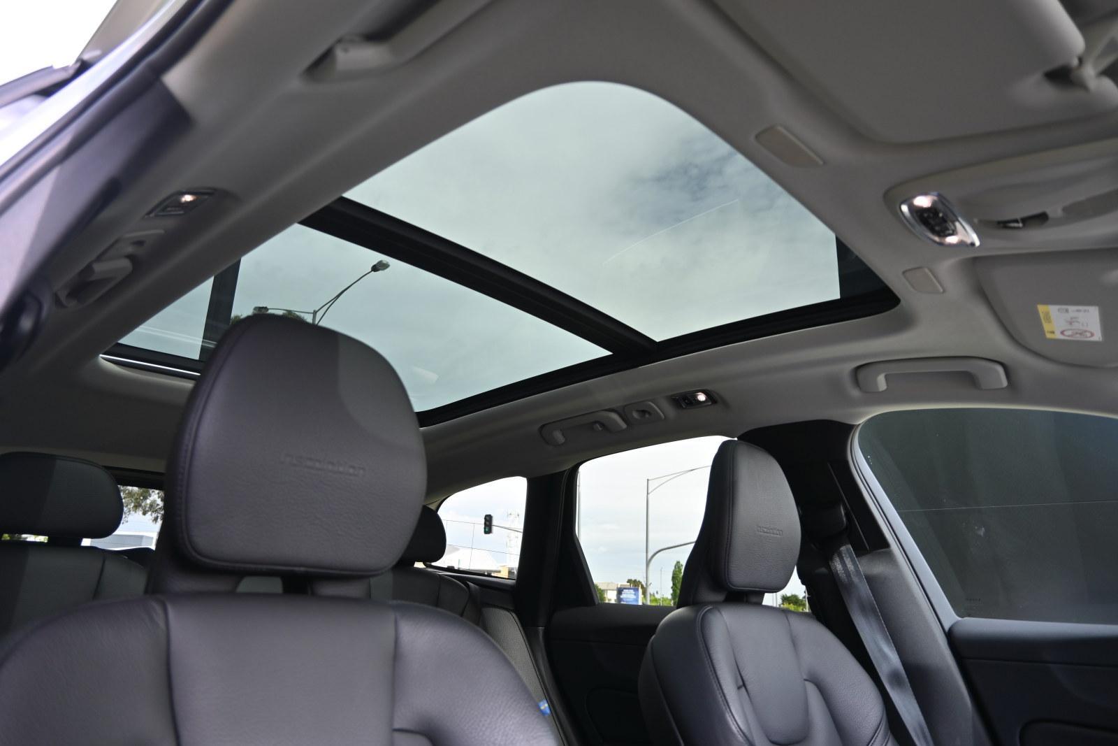 Volvo Xc60 image 3