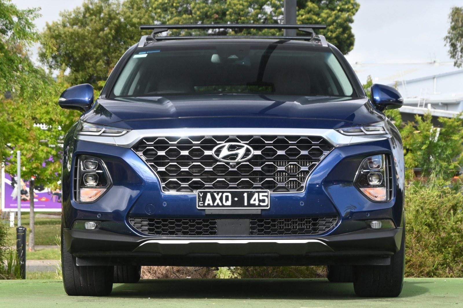 Hyundai Santa Fe image 2