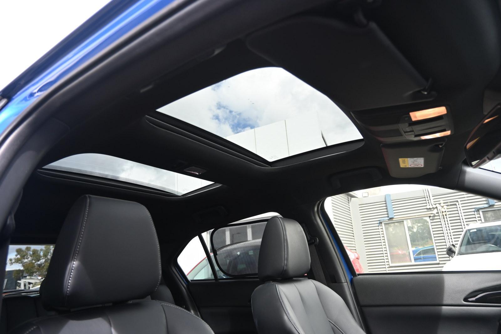 Mitsubishi Eclipse Cross image 4