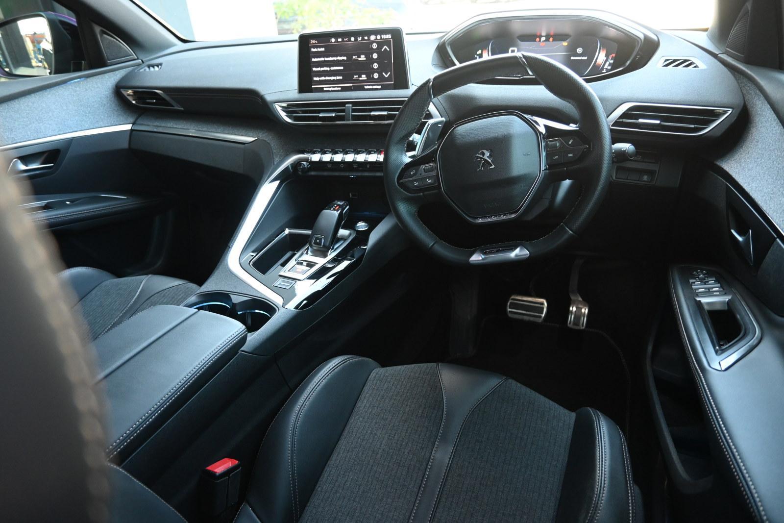 Peugeot 5008 image 3