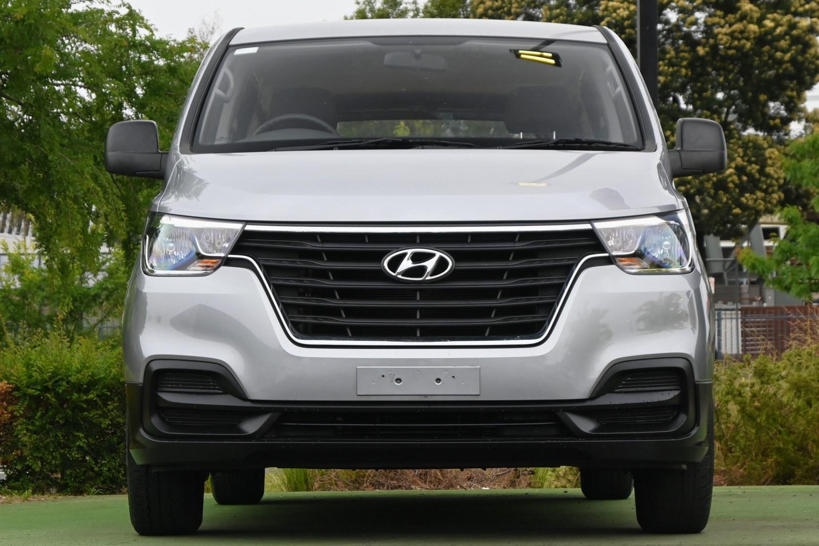 Hyundai Iload image 2
