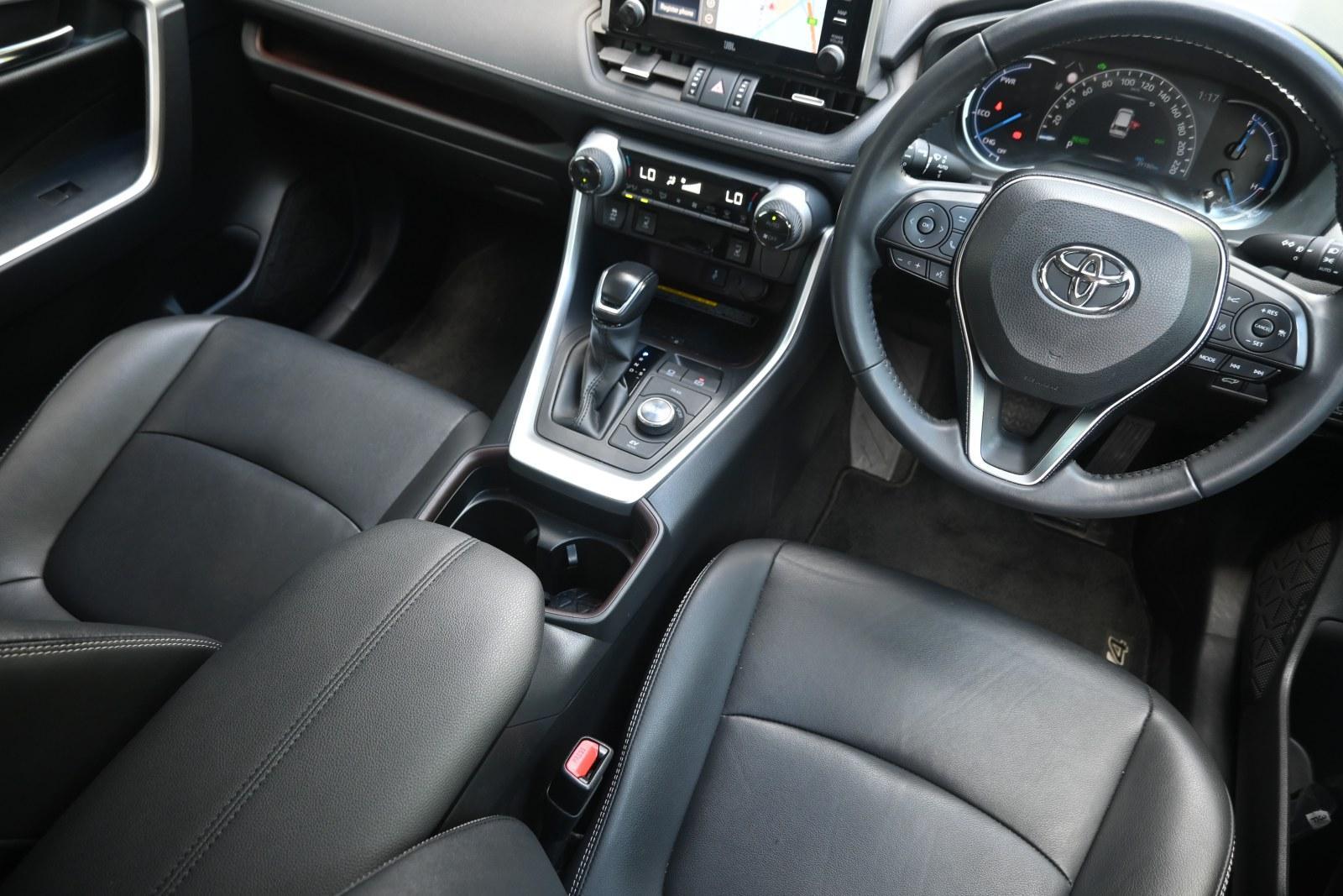 Toyota Rav4 image 4