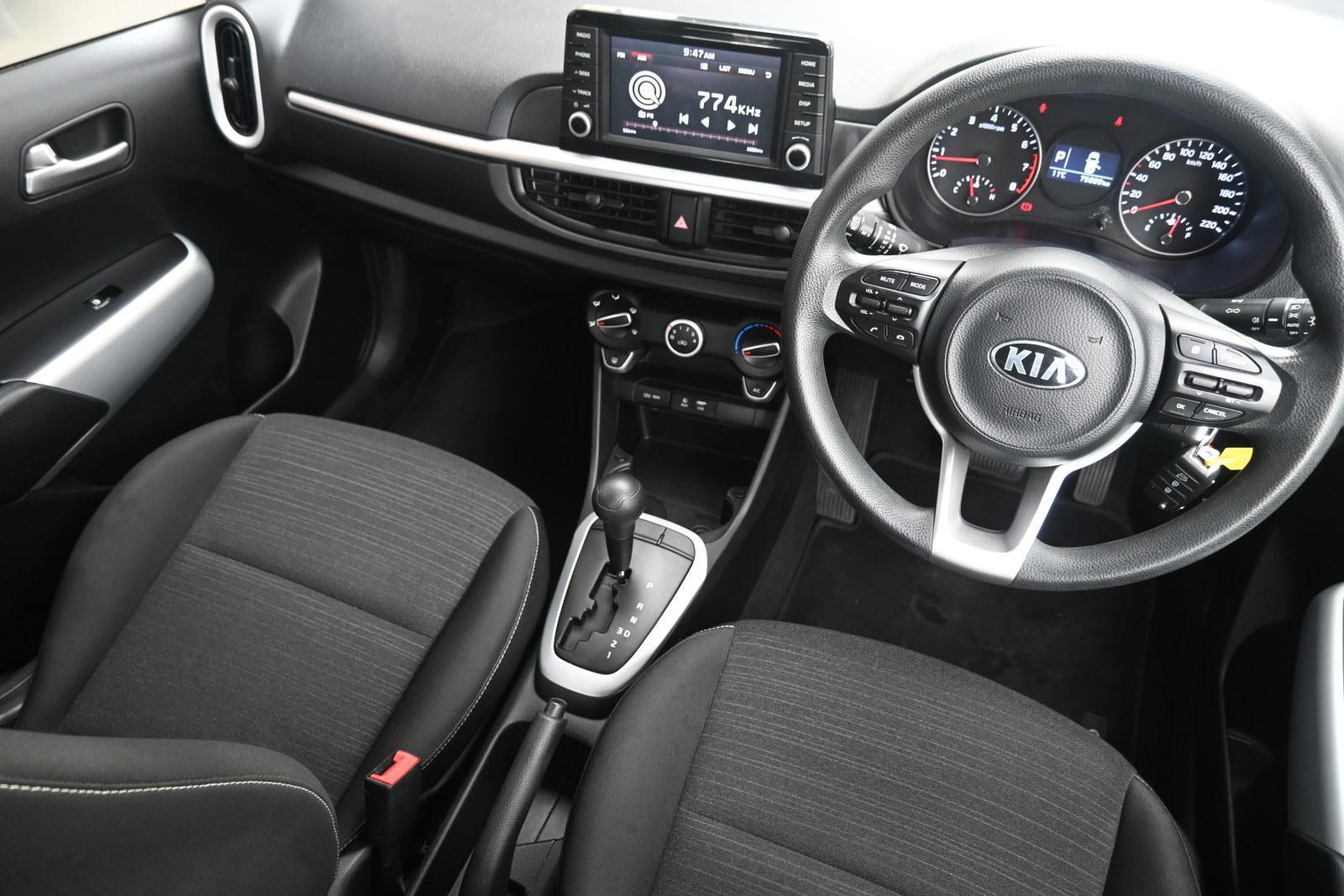 Kia Picanto image 3
