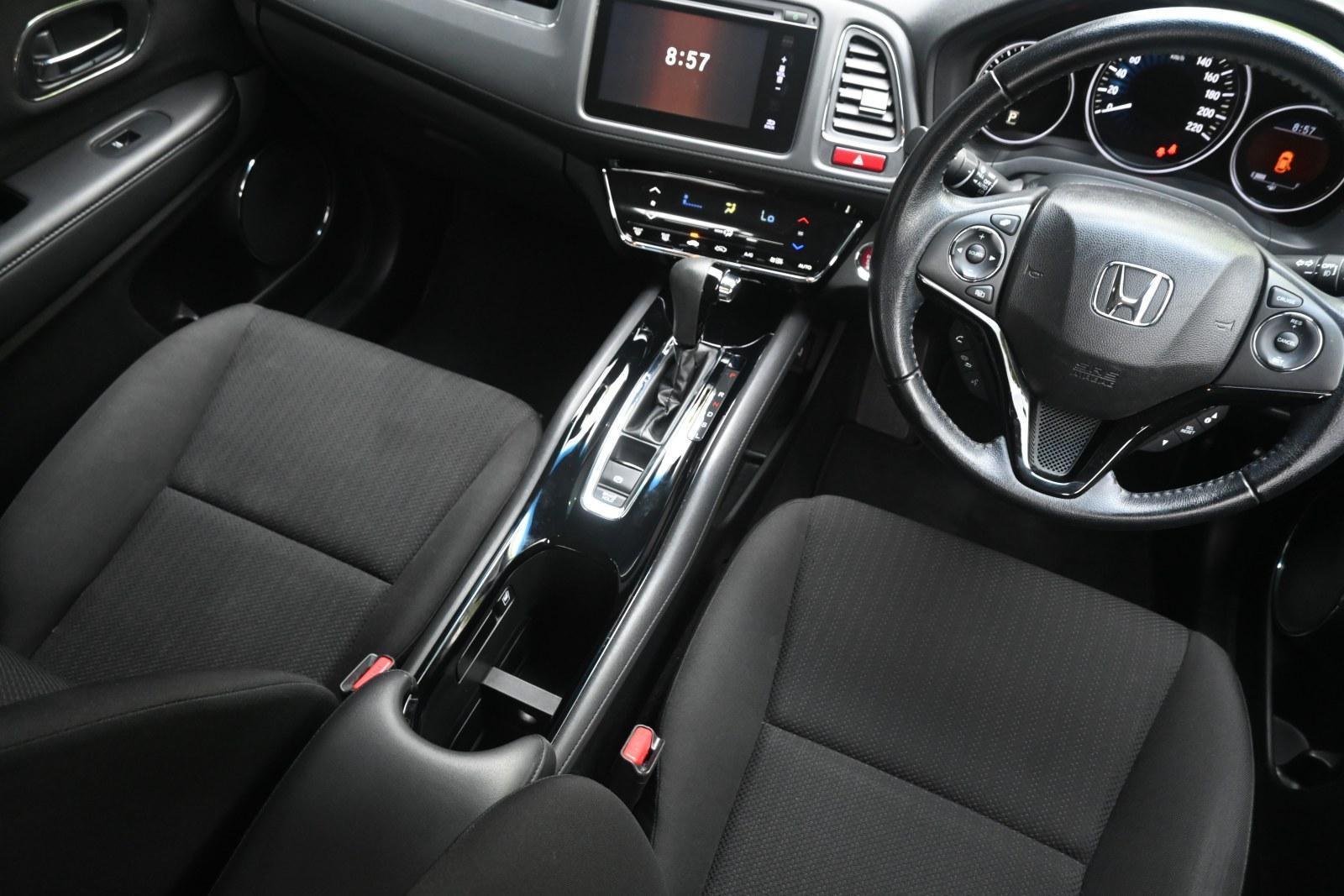 Honda Hr-v image 3