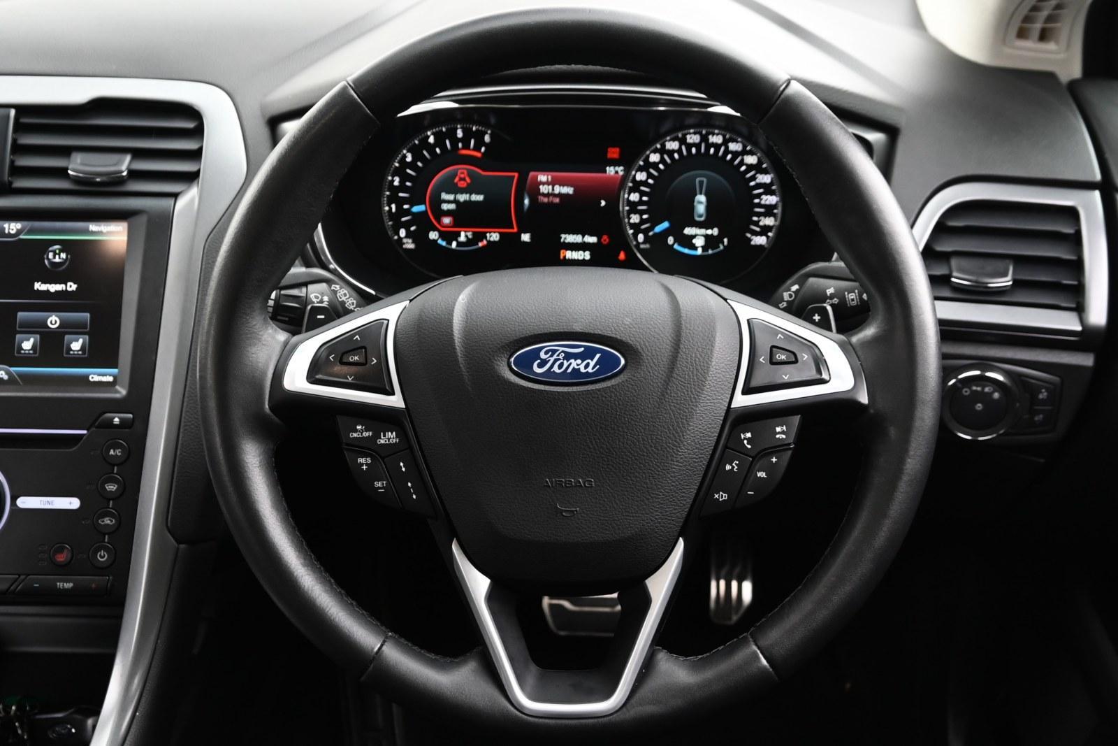 Ford Mondeo image 4
