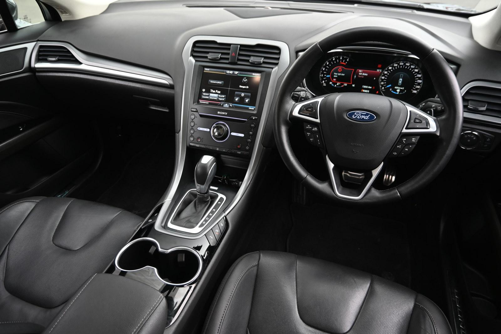 Ford Mondeo image 3