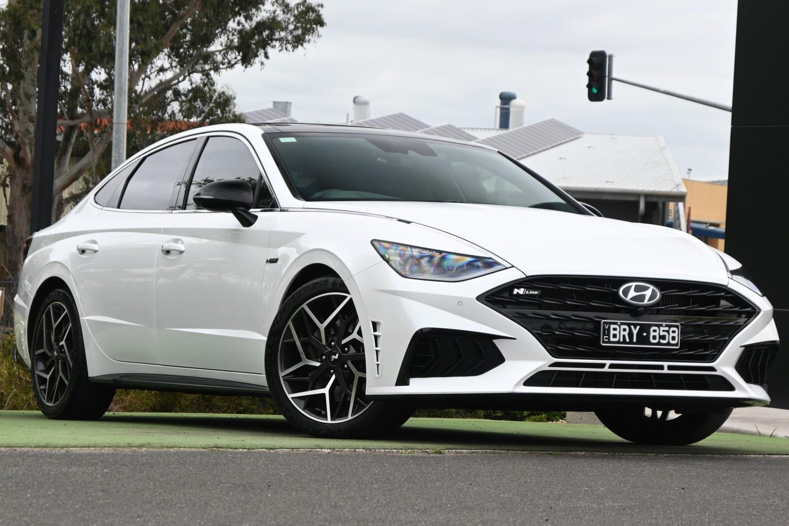 Hyundai Sonata image 1
