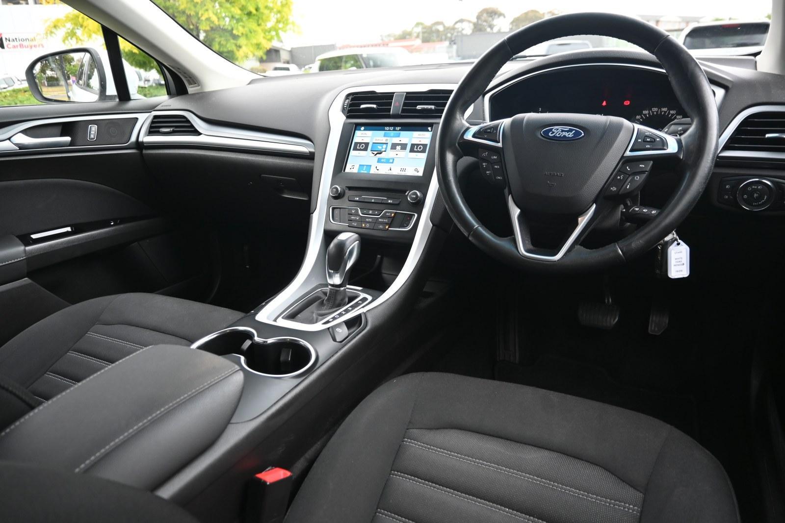 Ford Mondeo image 3