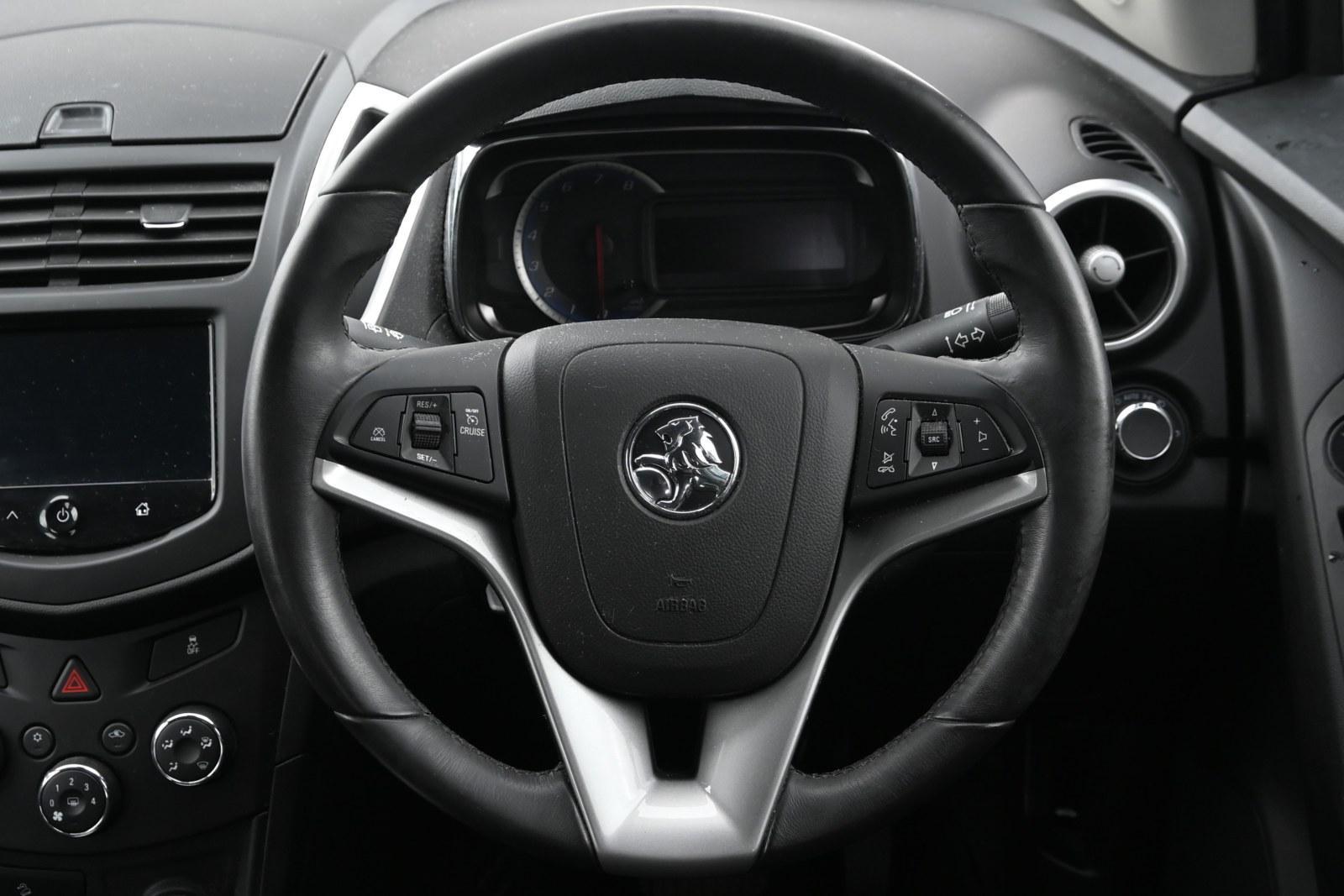 Holden Trax image 4
