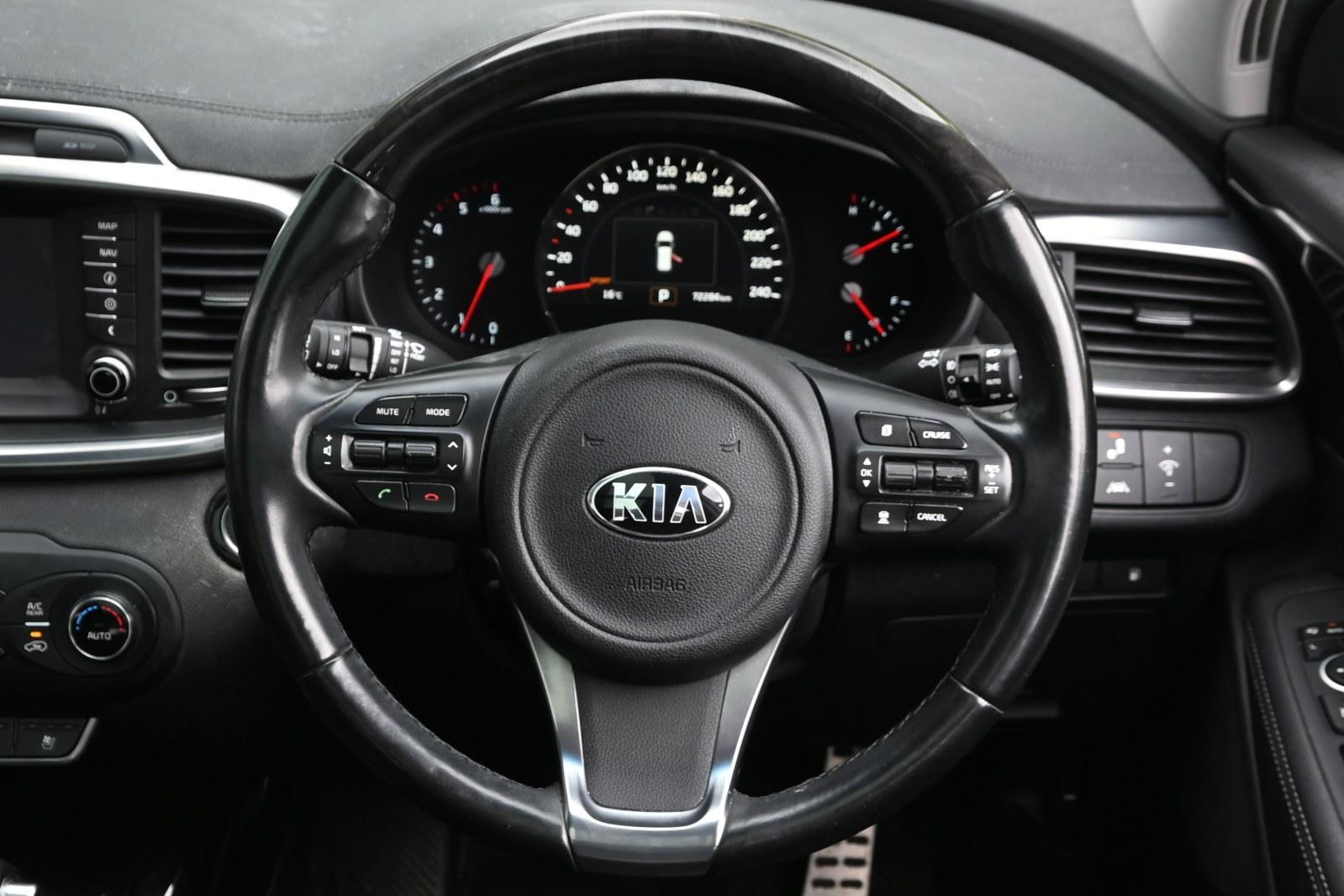 Kia Sorento image 4