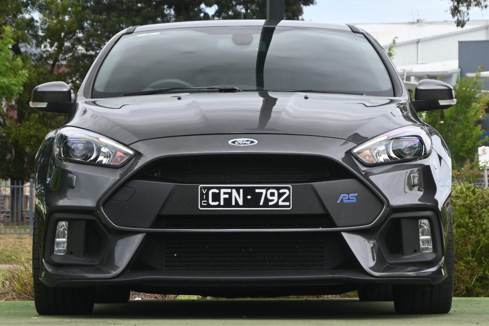 Ford Focus image 2
